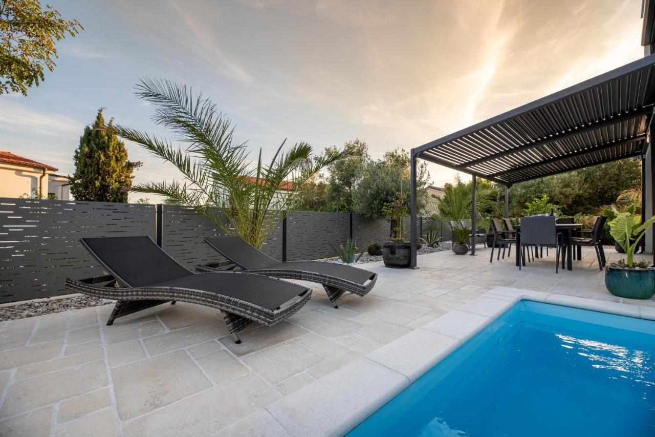 Luxury Villa Adria Apartments Krk Town Exterior photo