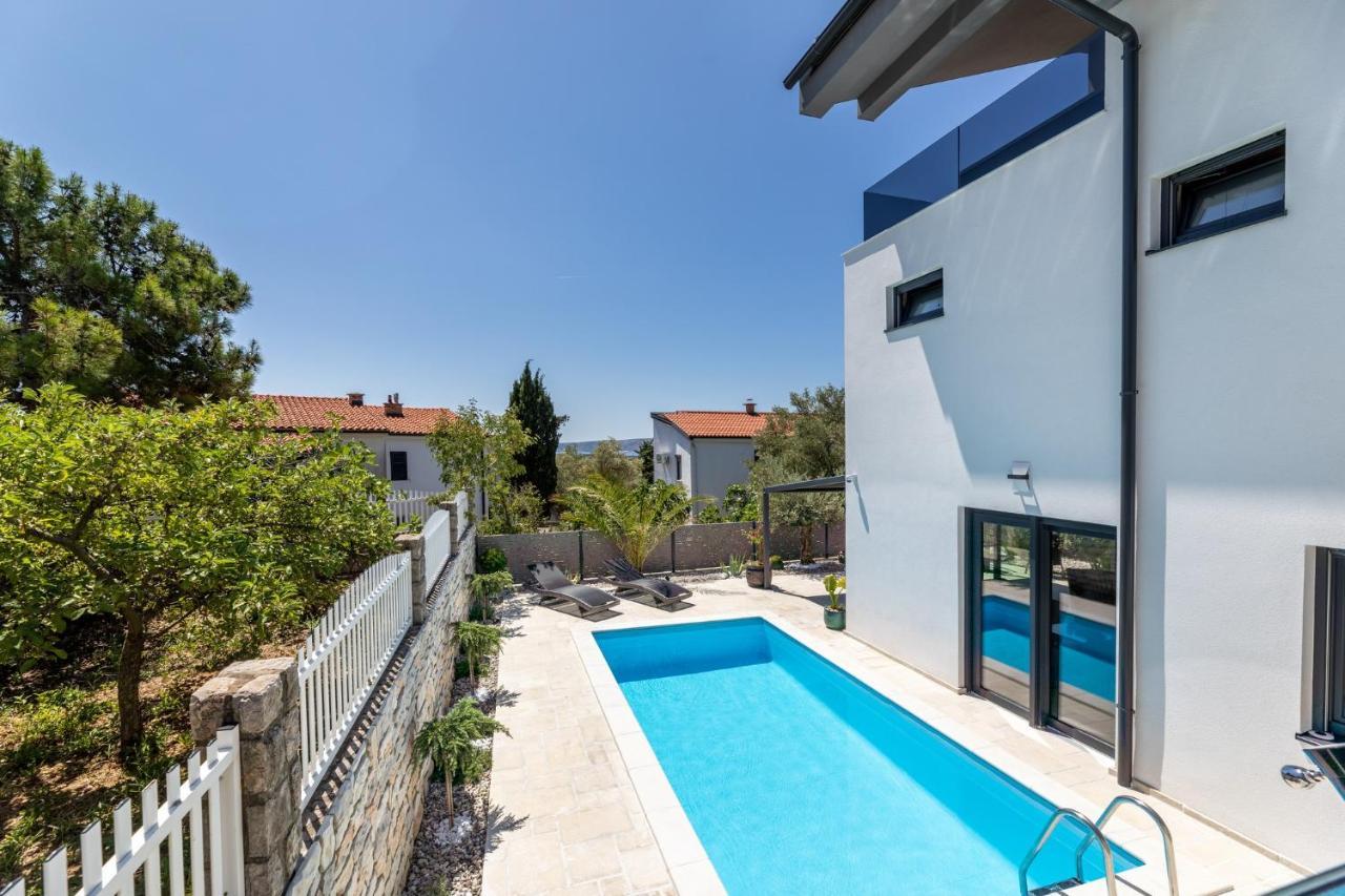 Luxury Villa Adria Apartments Krk Town Exterior photo