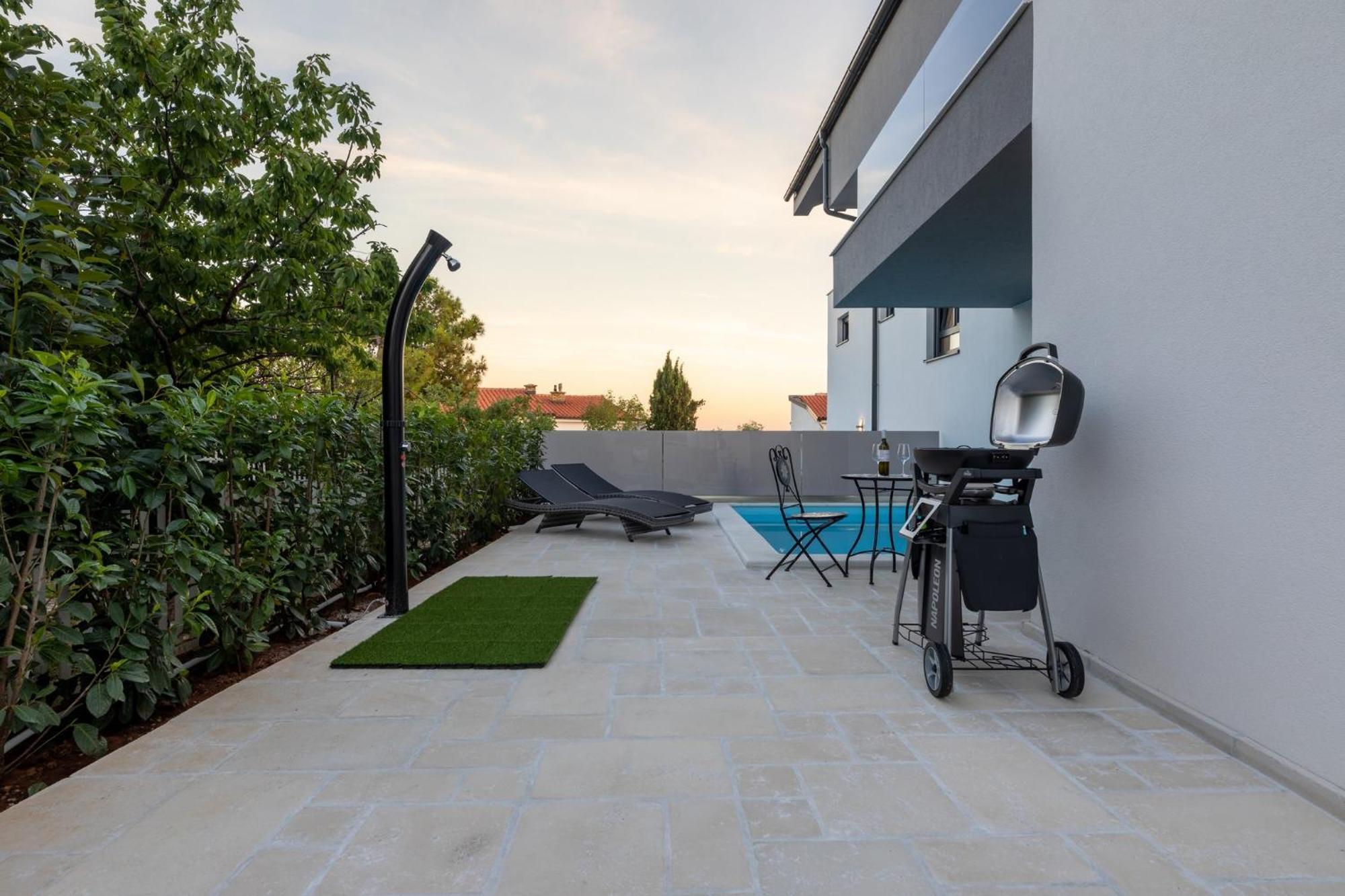 Luxury Villa Adria Apartments Krk Town Exterior photo
